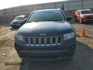 2017 Jeep Compass Sport SE z VIN 1C4NJDBB5HD144639, wystawiony jako Copart lot #65048295 z przebiegiem 256 979 mil mil oraz Czysty tytuł • Clean title. Historia ofert i sprzedaży dostępna na DreamBid. Obrazek 5.