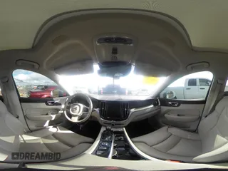 2019 Volvo XC60 Momentum with VIN LYV102RK4KB308332, listed as a IAAI auction lot 42382924 with 42,430 mi miles and . Bid and sale history available at DreamBid. Image 18.
