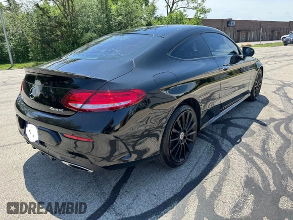 2018 Mercedes-Benz C 300 z VIN WDDWJ4KB3JF659952, wystawiony jako Copart lot #62150725 z przebiegiem 75 589 mil mil oraz Czysty tytuł • Clean title. Historia ofert i sprzedaży dostępna na DreamBid. Obrazek 4.