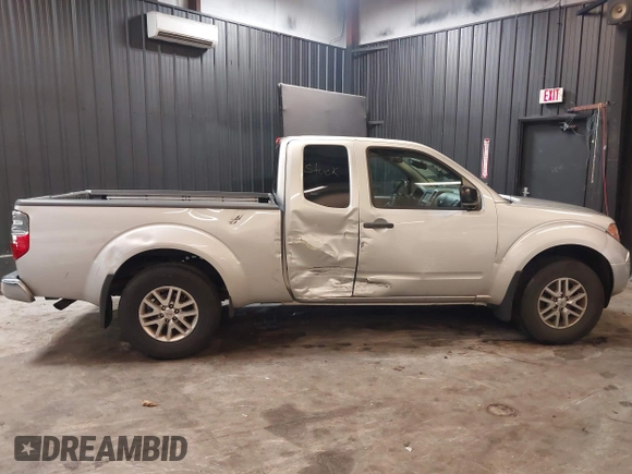 2019 Nissan Frontier SV z VIN 1N6AD0CW7KN752970, wystawiony jako IAAI lot #42220125 z przebiegiem 149 310 mil mil oraz . Historia ofert i sprzedaży dostępna na DreamBid. Obrazek 6.