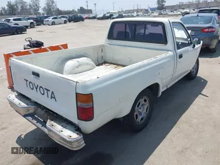 1992 Toyota Pickup с VIN JT4RN81A0N0090921, выставлен на аукционе IAAI как лот 42465321 с пробегом 166 211 миль миль и . История ставок и продаж доступна на DreamBid. Изображение 4.