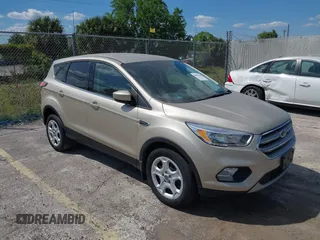 2017 Ford Escape SE with VIN 1FMCU9G91HUA59715, listed as a IAAI auction lot 41876126 with 44,929 mi miles. Bid and sale history available at carsss.com. Image 1.