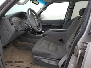 2005 Ford Explorer Sport Trac XLS z VIN 1FMZU77K95UA78526, wystawiony jako Copart lot #42809385 z przebiegiem 81 971 mil mil oraz Czysty tytuł • Clean title. Historia ofert i sprzedaży dostępna na DreamBid. Obrazek 7.