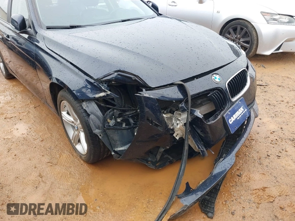 2013 BMW 3 Series 328i xDrive with VIN WBA3B3C54DF536675, listed as a IAAI auction lot 41185325 with 90,296 mi miles and . Bid and sale history available at carsss.com. Image 6.