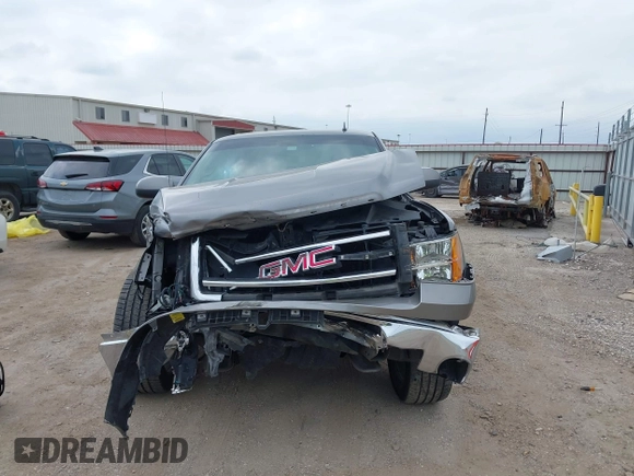 2013 GMC Sierra 1500 SLE z VIN 3GTP1VE09DG302860, wystawiony jako IAAI lot #42031246 z przebiegiem Nie podano mil oraz . Historia ofert i sprzedaży dostępna na DreamBid. Obrazek 13.