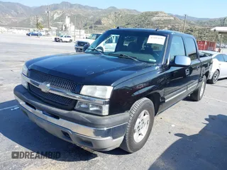 2005 Chevrolet Silverado 1500 LS with VIN 2GCEC13T551220139, listed as a IAAI auction lot 42181638 with 260,855 mi miles and . Bid and sale history available at DreamBid. Image 2.