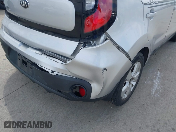 2017 Kia Soul with VIN KNDJN2A28H7437183, listed as a IAAI auction lot 41791823 with 1 mi miles. Bid and sale history available at carsss.com. Image 17.