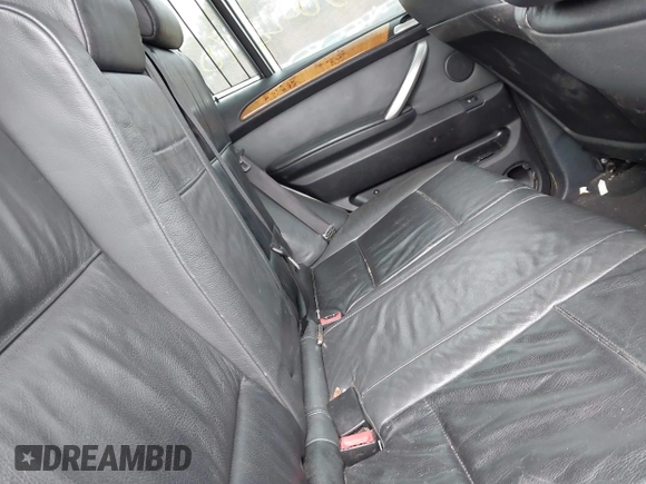 2001 BMW X5 3.0i with VIN WBAFA53571LM67411, listed as a IAAI auction lot 41727600 with 999,999 mi miles. Bid and sale history available at carsss.com. Image 8.