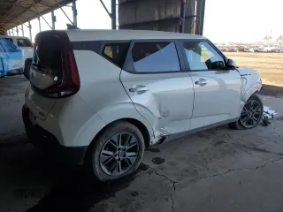 2022 Kia Soul EX with VIN KNDJ33AU5N7804758, listed as a Copart auction lot 88707865 with 31,593 mi miles and Salvage Title. Bid and sale history available at carsss.com. Image 3.