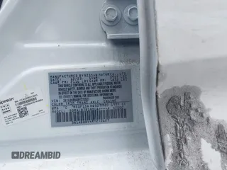 2024 Nissan Sentra S z VIN 3N1AB8BV4RY272627, wystawiony jako IAAI lot #41966596 z przebiegiem 32 827 mil mil oraz . Historia ofert i sprzedaży dostępna na DreamBid. Obrazek 9.