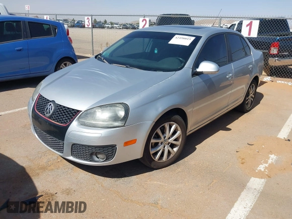 2010 Volkswagen Jetta Limited Edition с VIN 3VWRZ7AJ3AM164562, выставлен на аукционе IAAI как лот 42498815 с пробегом 202 324 миль миль и . История ставок и продаж доступна на DreamBid. Изображение 2.