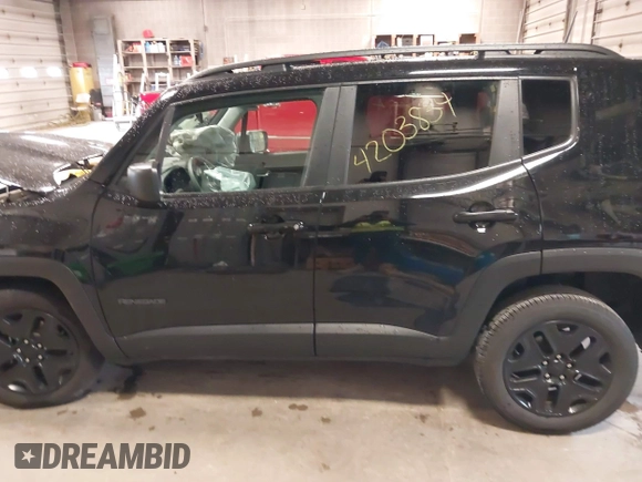 2020 Jeep Renegade Jeepster z VIN ZACNJBAB5LPL21798, wystawiony jako IAAI lot #42038384 z przebiegiem 65 753 mil mil oraz . Historia ofert i sprzedaży dostępna na DreamBid. Obrazek 14.