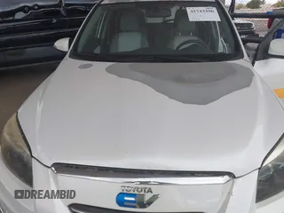 2014 Toyota RAV4 with VIN 2T3YL4DV3EW003050, listed as a IAAI auction lot 41743396 with 63,174 mi miles and . Bid and sale history available at carsss.com. Image 6.