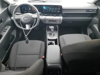 2025 Hyundai Kona SEL with VIN KM8HBCAB9SU286100, listed as a Copart auction lot 52828215 with 298 mi miles and Salvage Title. Bid and sale history available at carsss.com. Image 8.