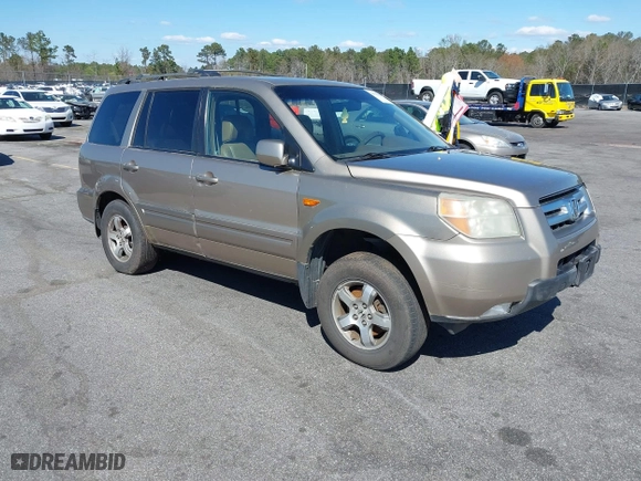 2006 Honda Pilot EX-L with VIN 5FNYF18516B020162, listed as a IAAI auction lot 41799229 with 304,627 mi miles. Bid and sale history available at carsss.com. Image 1.