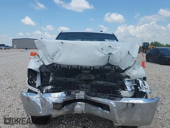 2017 Ram 2500 SLT z VIN 3C6TR5DT2HG651892, wystawiony jako Copart lot #61003895 z przebiegiem 211 057 mil mil oraz Szkoda całkowita • Salvage title. Historia ofert i sprzedaży dostępna na DreamBid. Obrazek 13.