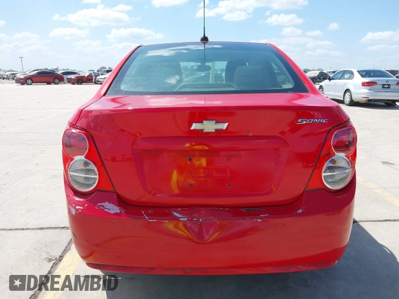 2016 Chevrolet Sonic LS с VIN 1G1JA5SH9G4124457, выставлен на аукционе IAAI как лот 42447302 с пробегом 143 116 миль миль и . История ставок и продаж доступна на DreamBid. Изображение 17.
