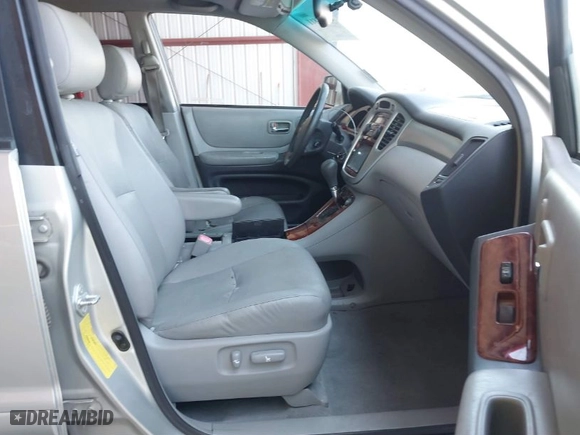 2005 Toyota Highlander with VIN JTEDP21AX50077168, listed as a IAAI auction lot 41885811 with 193,520 mi miles. Bid and sale history available at carsss.com. Image 5.