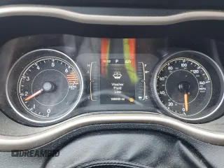 2016 Jeep Cherokee Latitude с VIN 1C4PJLCBXGW376545, выставлен на аукционе Copart как лот 59306395 с пробегом 166 930 миль миль и Списание • Salvage title. История ставок и продаж доступна на DreamBid. Изображение 9.