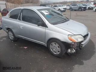 2001 Toyota ECHO with VIN JTDAT123110196282, listed as a IAAI auction lot 41295819 with 183,801 mi miles. Bid and sale history available at carsss.com. Image 1.