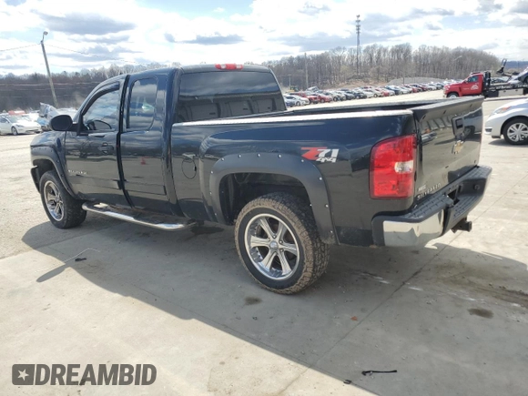 2007 Chevrolet Silverado 1500 1LT with VIN 1GCEK19097Z586132, listed as a Copart auction lot 50406825 with 177,331 mi miles and Salvage Title. Bid and sale history available at DreamBid. Image 2.
