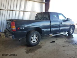 2001 Chevrolet Silverado 1500 LT with VIN 1GCEK19T41Z151844, listed as a Copart auction lot 45010735 with 328,563 mi miles and Salvage Title. Bid and sale history available at carsss.com. Image 3.