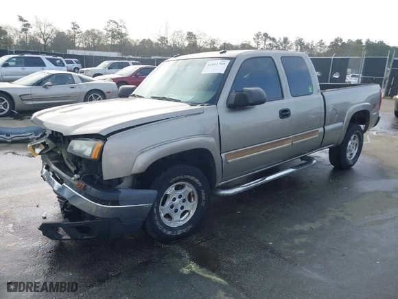 2003 Chevrolet Silverado 1500 LS with VIN 1GCEK19T03E241504, listed as a IAAI auction lot 41841769 with 267,460 mi miles. Bid and sale history available at carsss.com. Image 2.