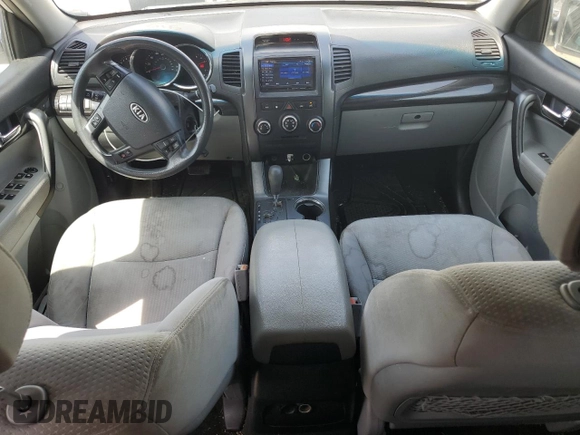 2011 Kia Sorento LX with VIN 5XYKTCA15BG027989, listed as a Copart auction lot 54152835 with 232,372 mi miles and Clean Title. Bid and sale history available at DreamBid. Image 8.