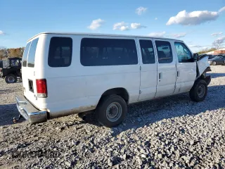 2006 Ford Econoline Passenger XL with VIN 1FBSS31L36HB03652, listed as a Copart auction lot 84521014 with 320,207 mi miles and Salvage Title. Bid and sale history available at carsss.com. Image 3.