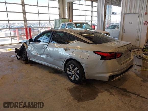 2019 Nissan Altima S z VIN 1N4BL4BV4KC170921, wystawiony jako IAAI lot #41232592 z przebiegiem 83 366 mil mil oraz . Historia ofert i sprzedaży dostępna na DreamBid. Obrazek 3.
