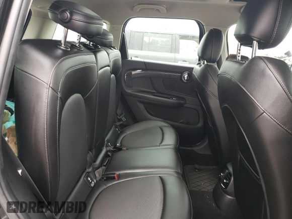 2018 MINI Countryman Cooper S z VIN WMZYT3C30J3E00127, wystawiony jako Copart lot #80122944 z przebiegiem 87 121 mil mil oraz Szkody całkowita. Historia ofert i sprzedaży dostępna na DreamBid. Obrazek 10.