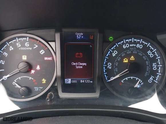 2018 Toyota Tacoma SR5 with VIN 3TMAZ5CN8JM077678, listed as a IAAI auction lot 41736208 with NaN miles. Bid and sale history available at carsss.com. Image 7.