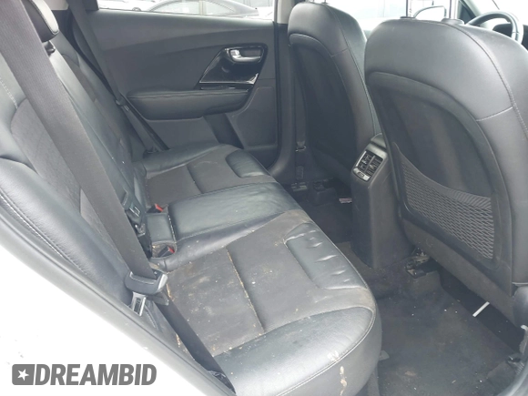2017 Kia Niro Touring Launch Edition with VIN KNDCC3LC6H5055398, listed as a IAAI auction lot 41654328 with 172,314 mi miles. Bid and sale history available at carsss.com. Image 8.