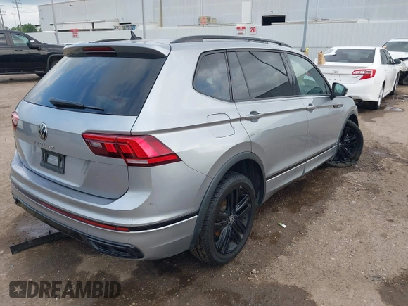 2022 Volkswagen Tiguan SE R-Line Black с VIN 3VVCB7AX6NM075609, выставлен на аукционе IAAI как лот 42156893 с пробегом 189 280 миль миль и . История ставок и продаж доступна на DreamBid. Изображение 4.