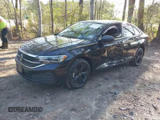 2024 Volkswagen Jetta SE with VIN 3VW7M7BU4RM033506, listed as a IAAI auction lot 41994422 with 15,066 mi miles and . Bid and sale history available at DreamBid. Image 17.