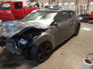 2016 Hyundai Veloster with VIN KMHTC6AD8GU267426, listed as a IAAI auction lot 41349385 with 114,245 mi miles. Bid and sale history available at carsss.com. Image 18.