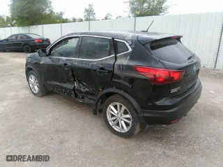 2018 Nissan Rogue Sport S with VIN JN1BJ1CP3JW501194, listed as a IAAI auction lot 40019503 with 63,929 mi miles. Bid and sale history available at carsss.com. Image 3.
