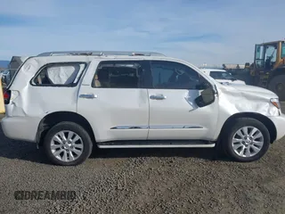 2020 Toyota Sequoia Platinum with VIN 5TDDY5G10LS175226, listed as a IAAI auction lot 41502259 with 75,043 mi miles. Bid and sale history available at carsss.com. Image 6.