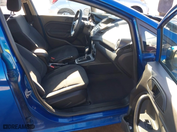 2019 Ford Fiesta SE with VIN 3FADP4BJ4KM160172, listed as a IAAI auction lot 41054213 with 71,147 mi miles. Bid and sale history available at carsss.com. Image 5.