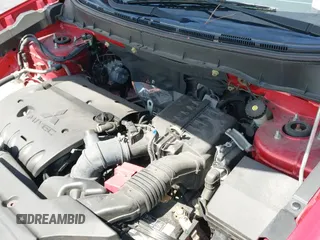 2019 Mitsubishi Outlander SE z VIN JA4AP4AU7KU002858, wystawiony jako IAAI lot #42771114 z przebiegiem 90 693 mil mil oraz . Historia ofert i sprzedaży dostępna na DreamBid. Obrazek 19.