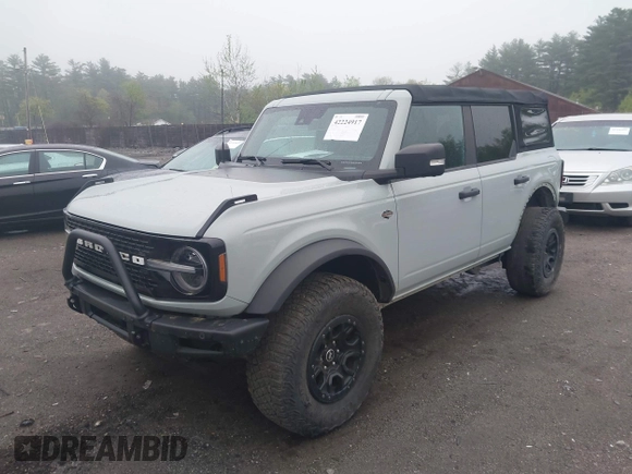 2022 Ford Bronco with VIN 1FMEE5DP2NLA70127, listed as a IAAI auction lot 42224917 with 28,923 mi miles and . Bid and sale history available at DreamBid. Image 17.
