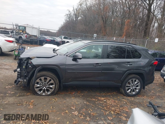 2024 Toyota RAV4 XLE Premium z VIN 2T3A1RFVXRC416172, wystawiony jako IAAI lot #41095757 z przebiegiem 13 208 mil mil oraz . Historia ofert i sprzedaży dostępna na DreamBid. Obrazek 15.
