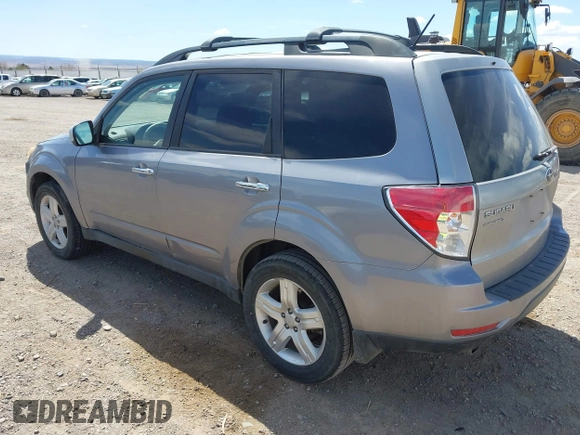 2010 Subaru Forester 2.5X Limited with VIN JF2SH6DC5AH777741, listed as a IAAI auction lot 42117516 with 95,345 mi miles. Bid and sale history available at carsss.com. Image 3.