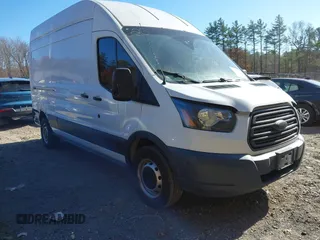 2017 Ford Transit with VIN 1FTYR2XM2HKA66787, listed as a IAAI auction lot 40784197 with 161,147 mi miles. Bid and sale history available at carsss.com. Image 1.