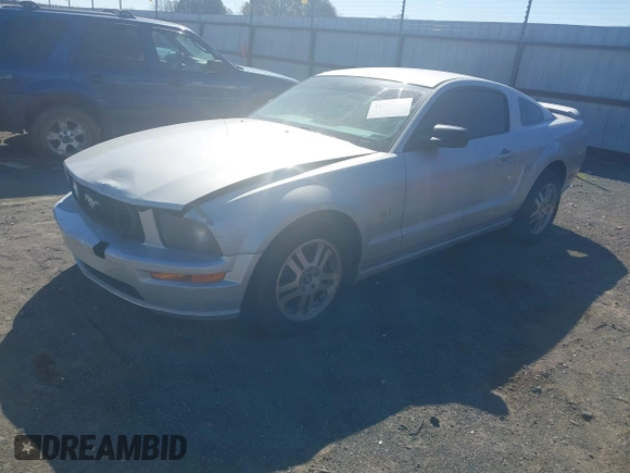 2006 Ford Mustang GT Deluxe with VIN 1ZVFT82H965232561, listed as a IAAI auction lot 41790551 with 222,967 mi miles and . Bid and sale history available at carsss.com. Image 2.