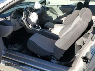 2003 Ford Mustang Standard z VIN 1FAFP40463F327722, wystawiony jako Copart lot #55042765 z przebiegiem 117 010 mil mil oraz Szkoda całkowita • Salvage title. Historia ofert i sprzedaży dostępna na DreamBid. Obrazek 7.