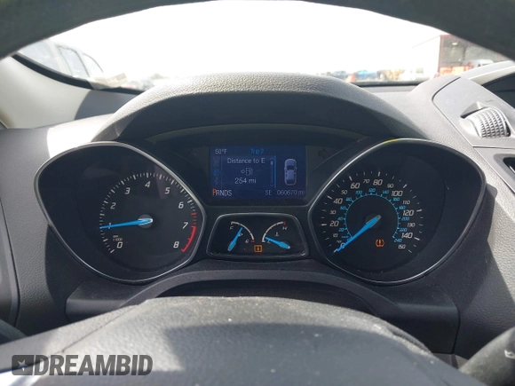 2013 Ford Escape SE with VIN 1FMCU0GX7DUB76154, listed as a IAAI auction lot 41926246 with 60,607 mi miles. Bid and sale history available at carsss.com. Image 7.