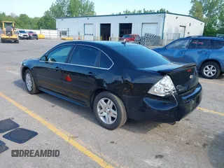2015 Chevrolet Impala LT с VIN 2G1WB5E38F1152036, выставлен на аукционе IAAI как лот 42379778 с пробегом 95 028 миль миль и . История ставок и продаж доступна на DreamBid. Изображение 3.