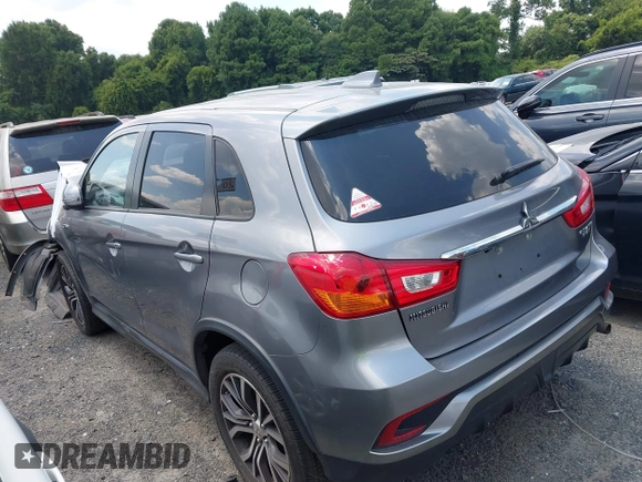2019 Mitsubishi Outlander ES with VIN JA4AP3AU2KU005001, listed as a IAAI auction lot 42620501 with 89,890 mi miles and . Bid and sale history available at DreamBid. Image 3.