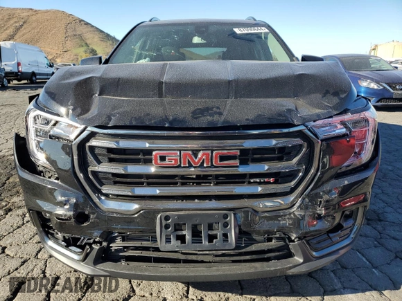 2024 GMC Terrain AT4 with VIN 3GKALYEG9RL388480, listed as a Copart auction lot 87090644 with 6,755 mi miles and Salvage Title. Bid and sale history available at DreamBid. Image 5.